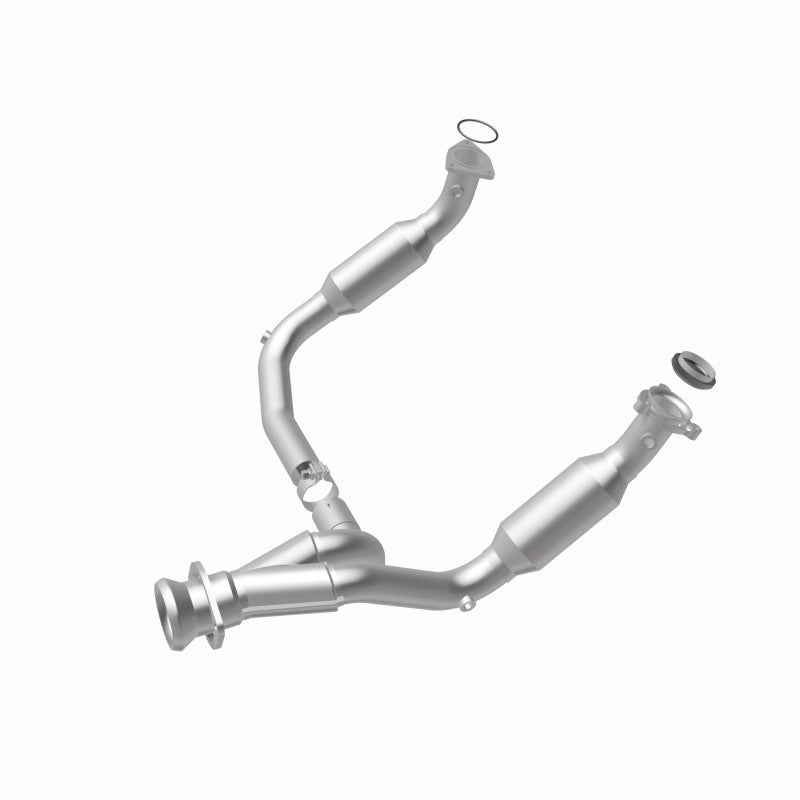 Magnaflow 09-10 Cadillac Escalade 6.2L Direct Fit Converter-Catalytic Converter Direct Fit-Deviate Dezigns (DV8DZ9)