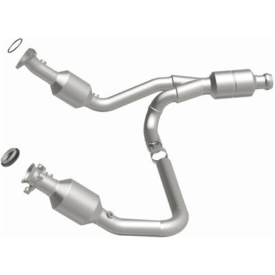 MagnaFlow Conv Direct Fit 14-16 GMC Sierra 1500 V6 4.3L-Catalytic Converter Direct Fit-Deviate Dezigns (DV8DZ9)