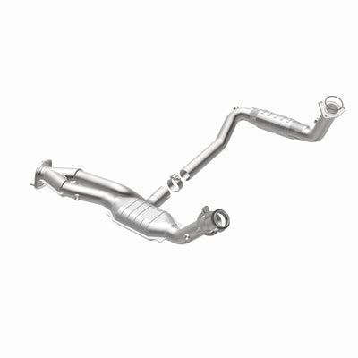 MagnaFlow Conv DF 02-06 Cadillac Escalade / 02-06 Chevy Avalanche 5.3L Dual Conv Y-Pipe Assembly 2WD-Catalytic Converter Direct Fit-Deviate Dezigns (DV8DZ9)