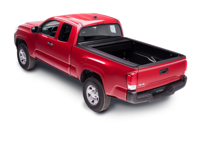Retrax 07-up Tundra CrewMax 5.5ft Bed RetraxONE MX-Retractable Bed Covers-Deviate Dezigns (DV8DZ9)