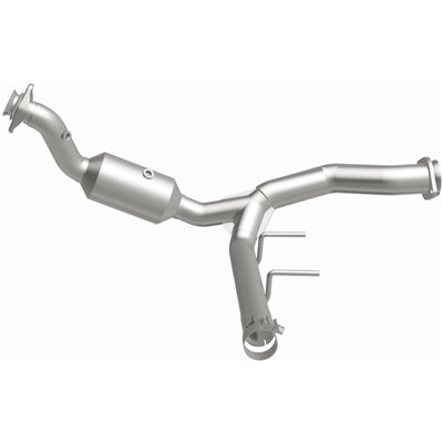 MagnaFlow 15-17 Ford F-150 XL V6 3.5L OEM Grade Direct Fit Catalytic Converter-Catalytic Converter Direct Fit-Deviate Dezigns (DV8DZ9)