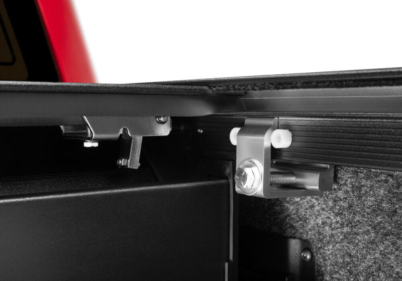Retrax 21-22 Ford F-150 Super Crew/Super Cab (Incl. 2022 Lightning) 5.5ft Bed RetraxPRO MX-Retractable Bed Covers-Deviate Dezigns (DV8DZ9)