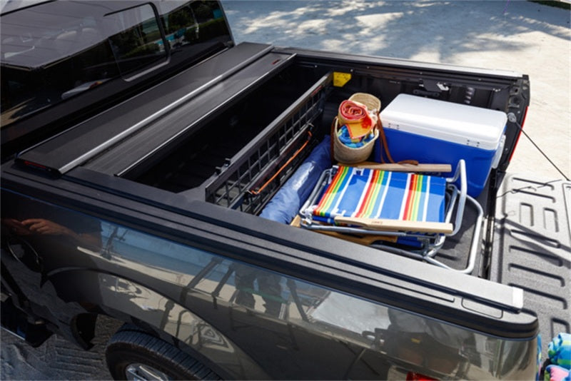 Roll-N-Lock 17-19 Ford F-250/F-350 Super Duty 80-3/8in E-Series Retractable Tonneau Cover-Tonneau Covers - Retractable-Deviate Dezigns (DV8DZ9)