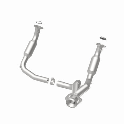 Magnaflow 09-10 Cadillac Escalade 6.2L Direct Fit Converter-Catalytic Converter Direct Fit-Deviate Dezigns (DV8DZ9)