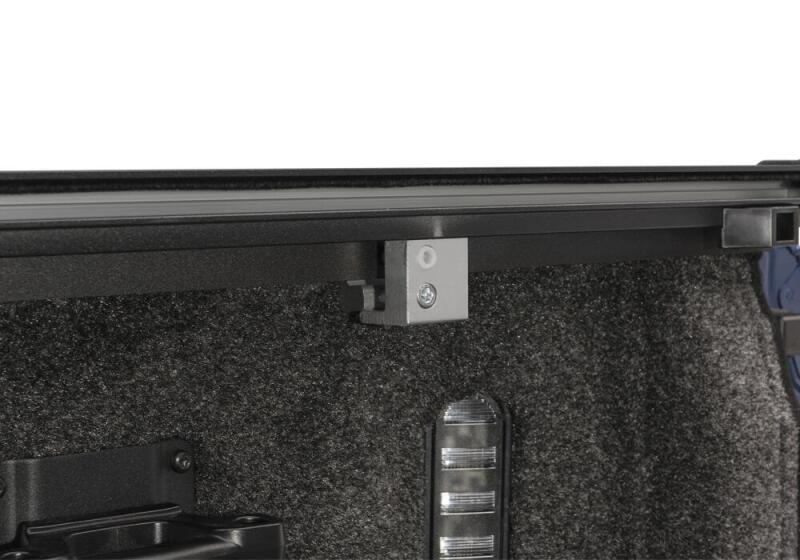 Retrax 21-24 Ford F-150 IX Manual Retractable Tonneau Cover Super Cab - 6.5ft Bed-Retractable Bed Covers-Deviate Dezigns (DV8DZ9)