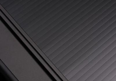 Retrax 07-up Tundra CrewMax 5.5ft Bed RetraxONE MX-Retractable Bed Covers-Deviate Dezigns (DV8DZ9)