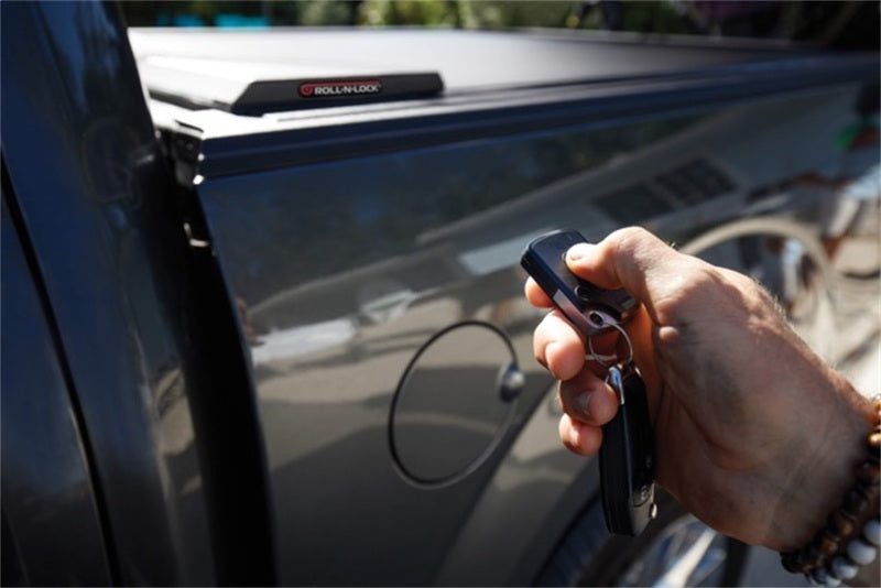 Roll-N-Lock 2022 Toyota Tundra 5ft 7in Bed w/o Storage Boxes E-Series Retractable Tonneau Cover-Tonneau Covers - Retractable-Deviate Dezigns (DV8DZ9)