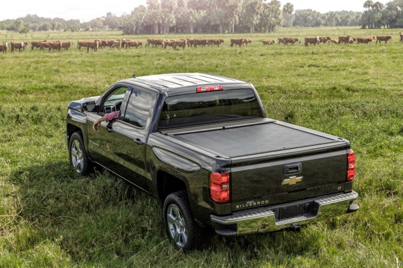 Roll-N-Lock 07-18 Toyota Tundra Crew Max Cab XSB 65in M-Series Retractable Tonneau Cover-Tonneau Covers - Retractable-Deviate Dezigns (DV8DZ9)