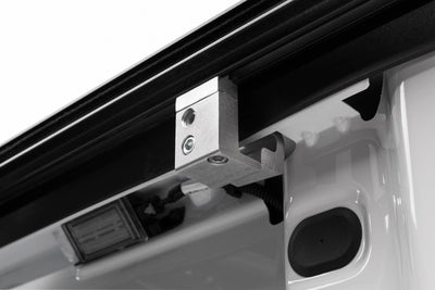 Retrax 17-22 Ford F-250/F-350 Super Duty (Short Bed) Retrax IX-Retractable Bed Covers-Deviate Dezigns (DV8DZ9)