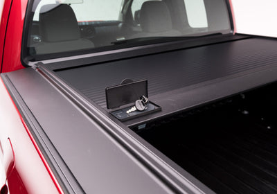 Retrax 07-up Tundra CrewMax 5.5ft Bed RetraxONE MX-Retractable Bed Covers-Deviate Dezigns (DV8DZ9)