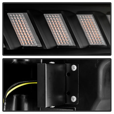 Spyder 19-22 Dodge Ram 2500/3500 (Halogen Model Only) Proj. Headlights (PRO-YD-DR19HDHALAP-SEQ-BK)-Headlights-Deviate Dezigns (DV8DZ9)