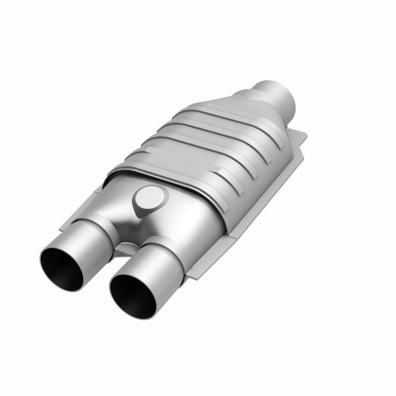 MagnaFlow Conv Univ 2.5/2 S/D FED-Catalytic Converter Universal-Deviate Dezigns (DV8DZ9)