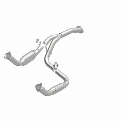 MagnaFlow Conv Direct Fit 11-16 Chevrolet Silverado 2500HD/3500HD / GMC Sierra 2500HD/3500HD-Catalytic Converter Direct Fit-Deviate Dezigns (DV8DZ9)