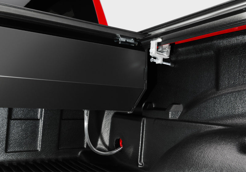 Retrax 2022 Toyota Tundra CrewMax 5.5ft Bed w/ Deck Rail System PowertraxPRO XR-Retractable Bed Covers-Deviate Dezigns (DV8DZ9)