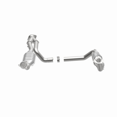 MagnaFlow Conv DF 02-06 Cadillac Escalade / 02-06 Chevy Avalanche 5.3L Dual Conv Y-Pipe Assembly 2WD-Catalytic Converter Direct Fit-Deviate Dezigns (DV8DZ9)