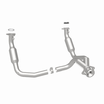 Magnaflow 09-10 Cadillac Escalade 6.2L Direct Fit Converter-Catalytic Converter Direct Fit-Deviate Dezigns (DV8DZ9)