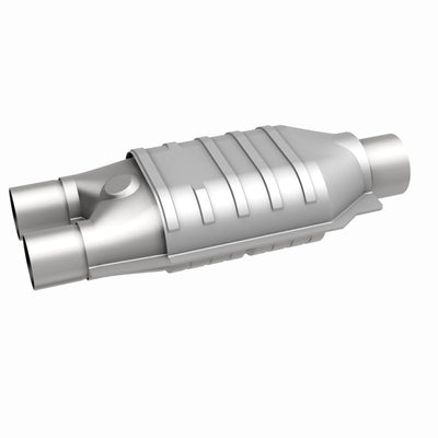 MagnaFlow Conv Univ 2.5/2 S/D FED-Catalytic Converter Universal-Deviate Dezigns (DV8DZ9)