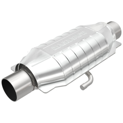 MagnaFlow Conv Univ 2.5 W/Air FED-Catalytic Converter Universal-Deviate Dezigns (DV8DZ9)