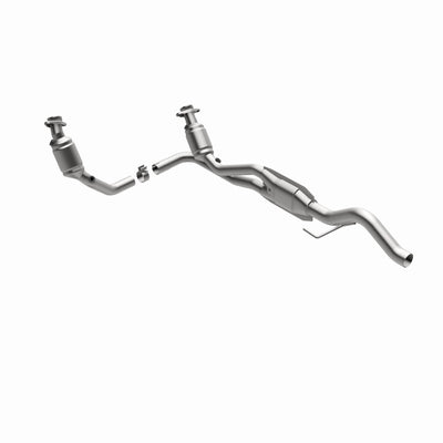 MagnaFlow Conv DF 00-03 Dodge Dakota 4.7L 4WD (49 State)-Catalytic Converter Direct Fit-Deviate Dezigns (DV8DZ9)