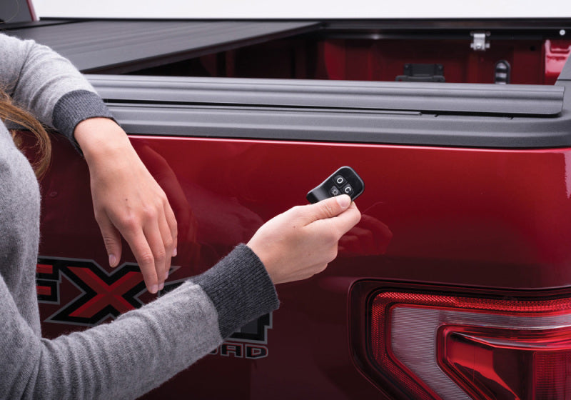 Retrax 17-18 Super Duty F-250-350 Short Bed PowertraxPRO MX-Retractable Bed Covers-Deviate Dezigns (DV8DZ9)