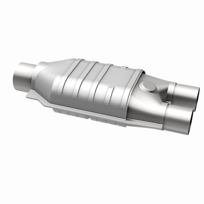 MagnaFlow Conv Univ 2.5/2 S/D FED-Catalytic Converter Universal-Deviate Dezigns (DV8DZ9)