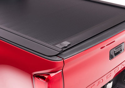 Retrax 07-up Tundra CrewMax 5.5ft Bed RetraxONE MX-Retractable Bed Covers-Deviate Dezigns (DV8DZ9)