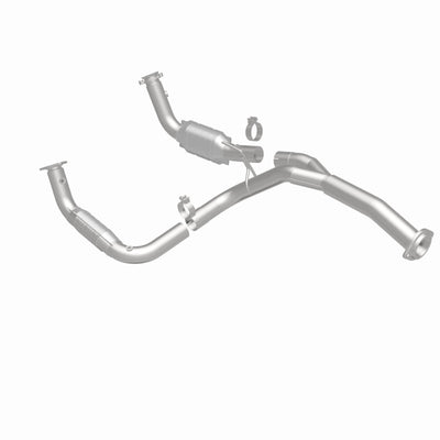 MagnaFlow Conv Direct Fit 11-16 Chevrolet Silverado 2500HD/3500HD / GMC Sierra 2500HD/3500HD-Catalytic Converter Direct Fit-Deviate Dezigns (DV8DZ9)