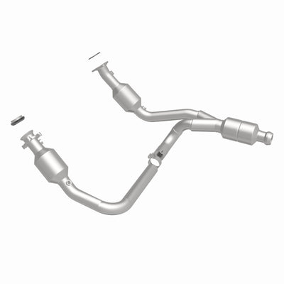 MagnaFlow Conv Direct Fit 14-16 GMC Sierra 1500 V6 4.3L-Catalytic Converter Direct Fit-Deviate Dezigns (DV8DZ9)