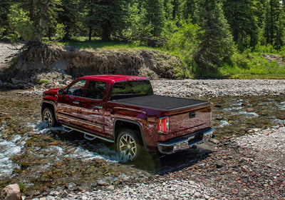 Retrax 07-up Tundra CrewMax 5.5ft Bed RetraxONE MX-Retractable Bed Covers-Deviate Dezigns (DV8DZ9)