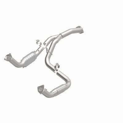 MagnaFlow Conv Direct Fit 11-16 Chevrolet Silverado 2500HD/3500HD / GMC Sierra 2500HD/3500HD-Catalytic Converter Direct Fit-Deviate Dezigns (DV8DZ9)