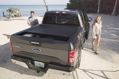 Roll-N-Lock 17-19 Ford F-250/F-350 Super Duty 80-3/8in E-Series Retractable Tonneau Cover-Tonneau Covers - Retractable-Deviate Dezigns (DV8DZ9)