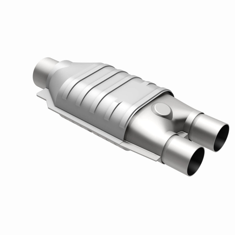 MagnaFlow Conv Univ 2.5/2 S/D FED-Catalytic Converter Universal-Deviate Dezigns (DV8DZ9)