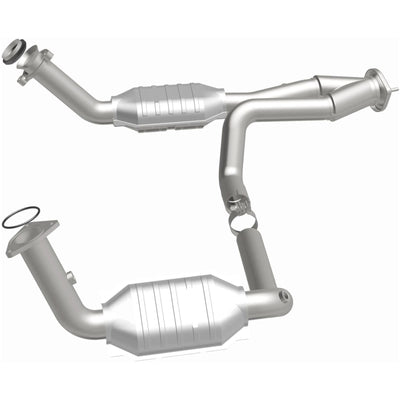 MagnaFlow Conv DF 02-06 Cadillac Escalade / 02-06 Chevy Avalanche 5.3L Dual Conv Y-Pipe Assembly 2WD-Catalytic Converter Direct Fit-Deviate Dezigns (DV8DZ9)