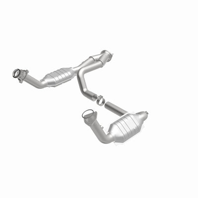 MagnaFlow Conv DF 02-06 Cadillac Escalade / 02-06 Chevy Avalanche 5.3L Dual Conv Y-Pipe Assembly 2WD-Catalytic Converter Direct Fit-Deviate Dezigns (DV8DZ9)